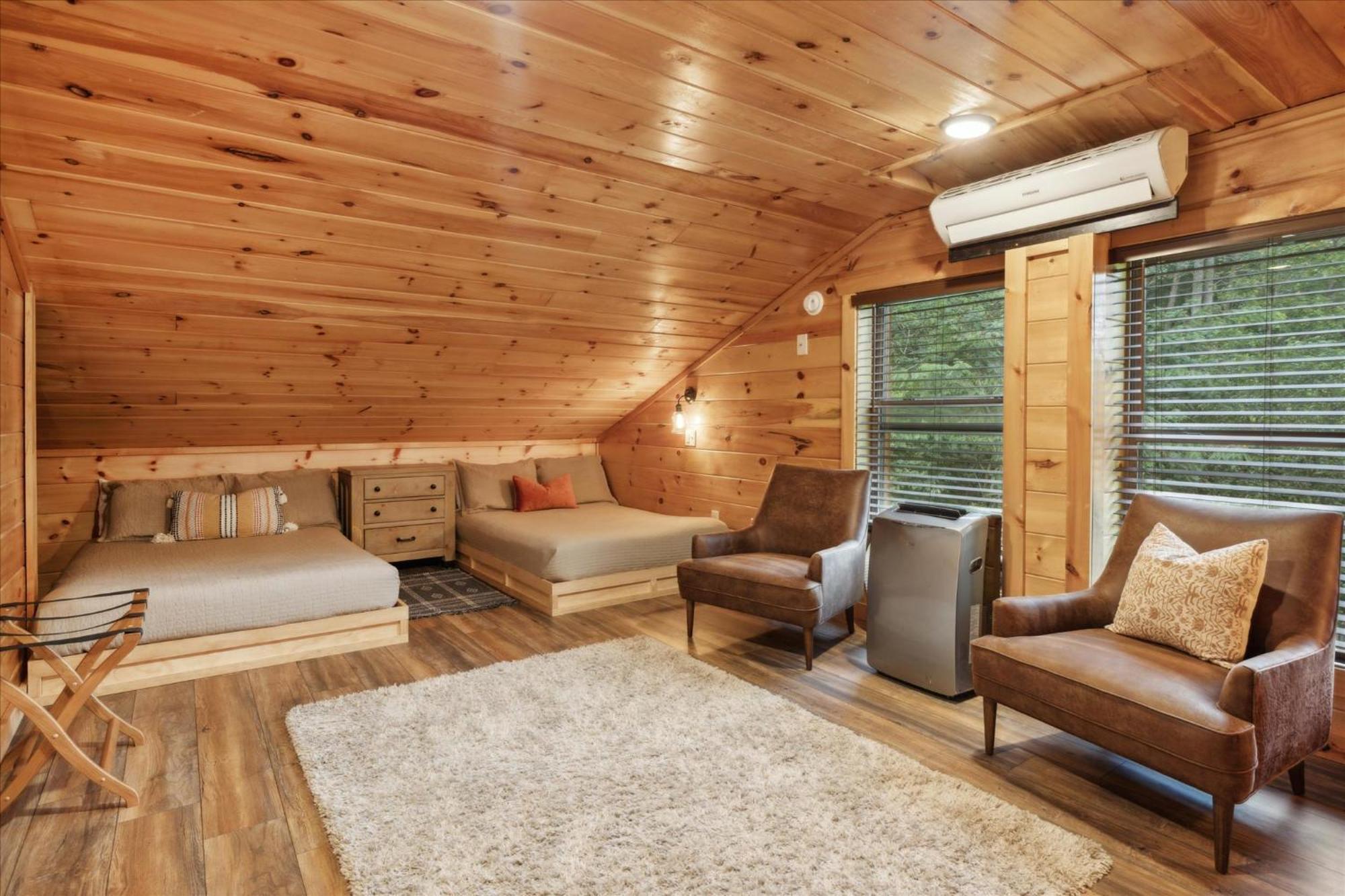 Hot Tub Fire Pit Game Room Theater Easy Access Sleeps 12 - Black Bear Lodge Піджен-Фордж Екстер'єр фото