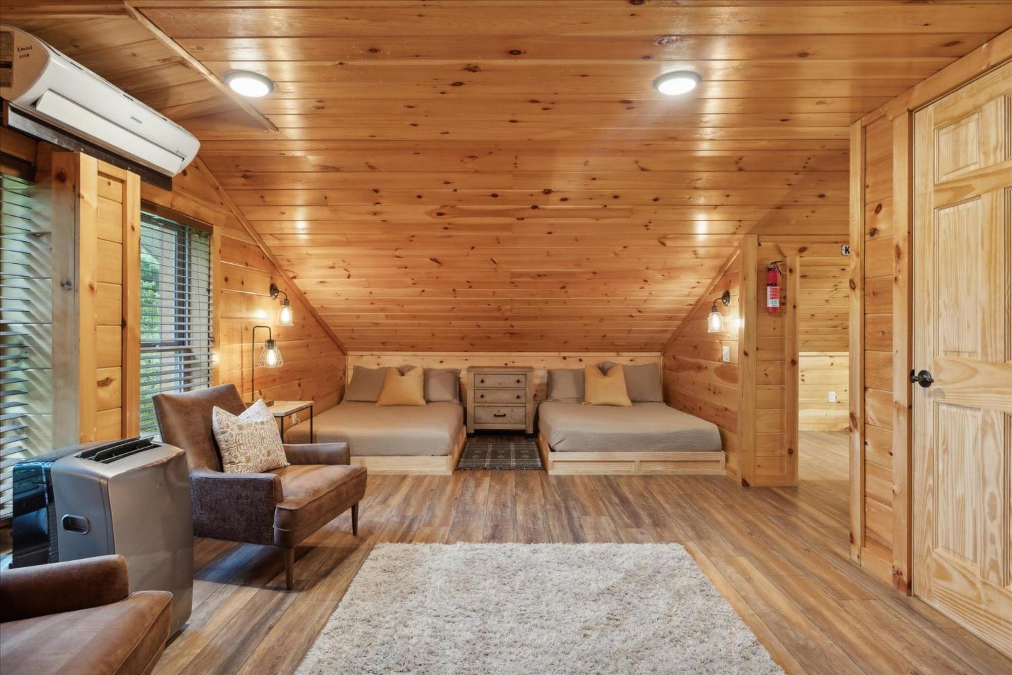 Hot Tub Fire Pit Game Room Theater Easy Access Sleeps 12 - Black Bear Lodge Піджен-Фордж Екстер'єр фото