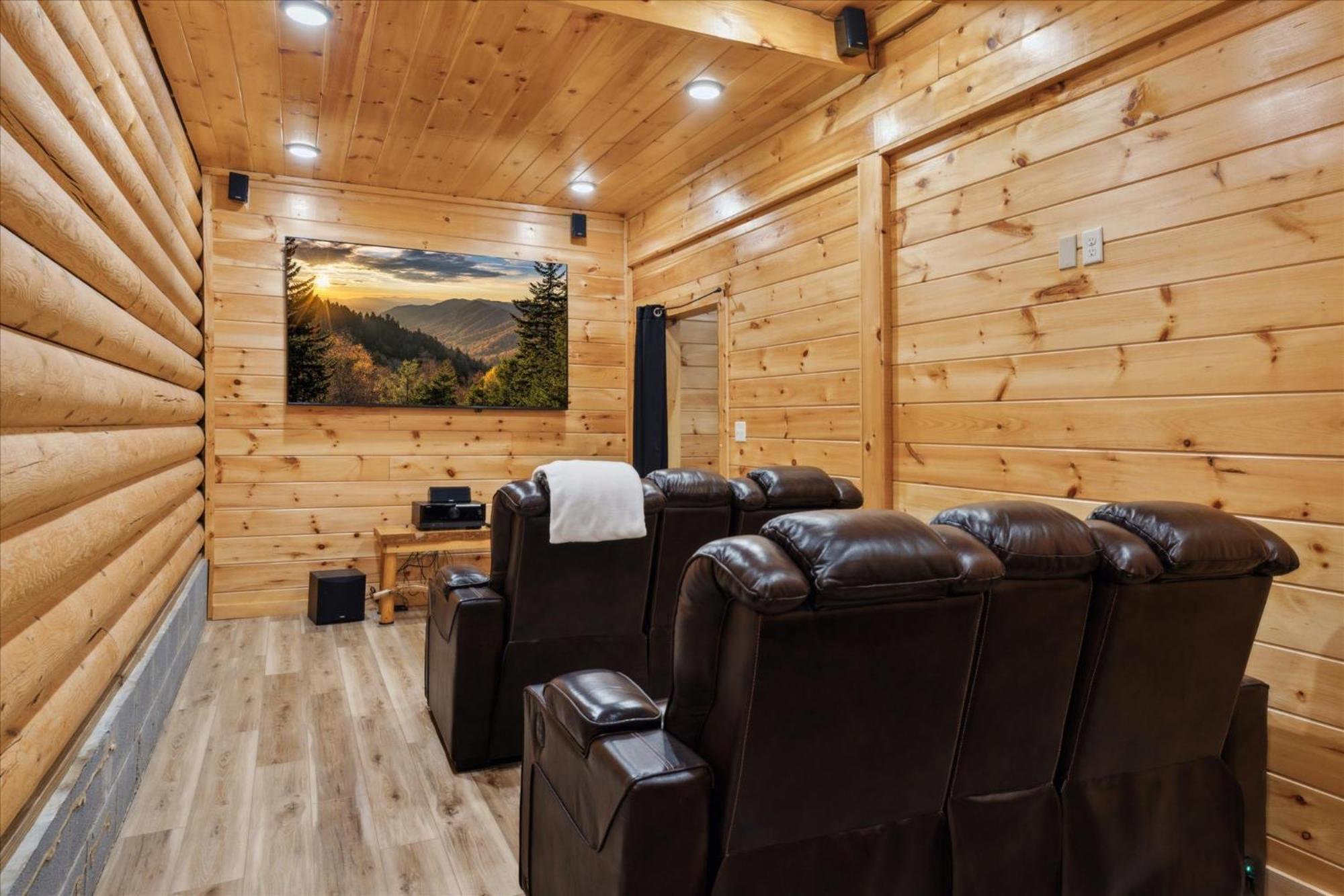 Hot Tub Fire Pit Game Room Theater Easy Access Sleeps 12 - Black Bear Lodge Піджен-Фордж Екстер'єр фото