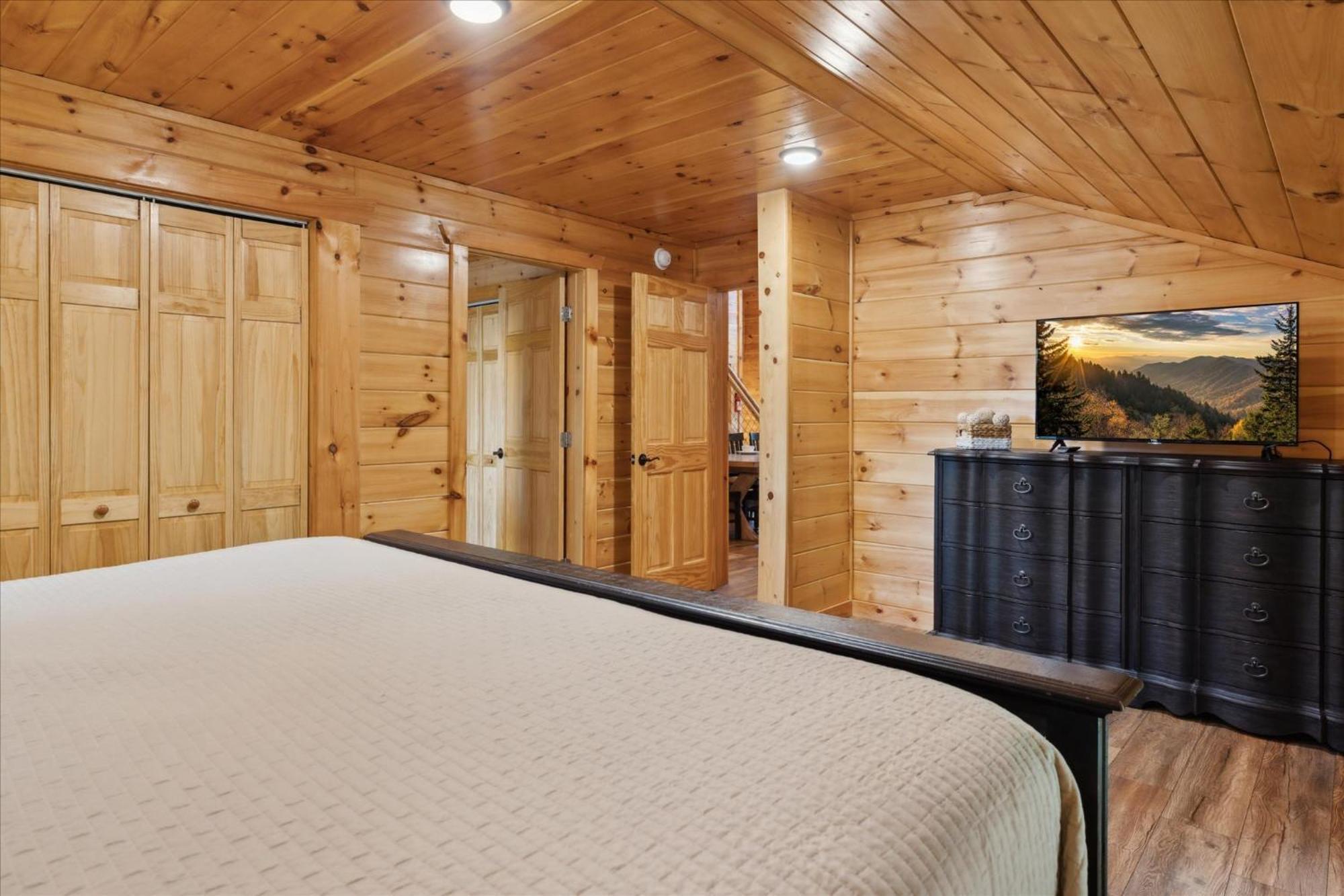 Hot Tub Fire Pit Game Room Theater Easy Access Sleeps 12 - Black Bear Lodge Піджен-Фордж Екстер'єр фото